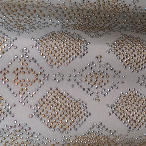 Cash'e vintage evening dress. Material has some stretch and is lined. - Picture 3 of 4